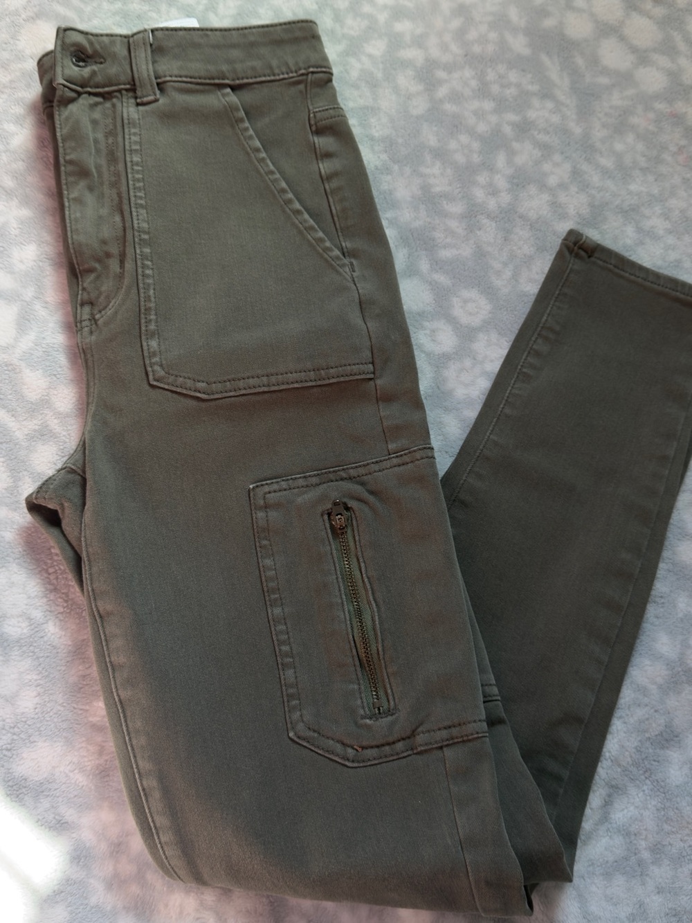 American Eagle Outfitters Olive Green Skinny Cargo Jeans